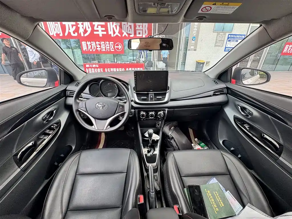 Toyota Yaris L — миниатюра 7
