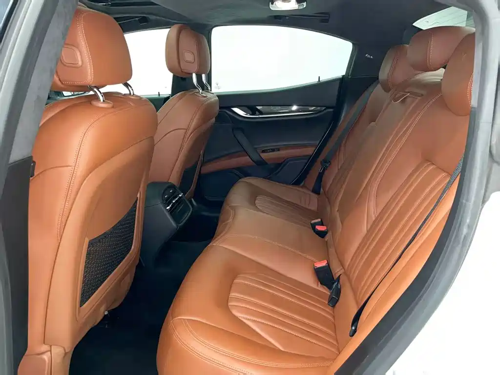 Maserati Ghibli — миниатюра 21
