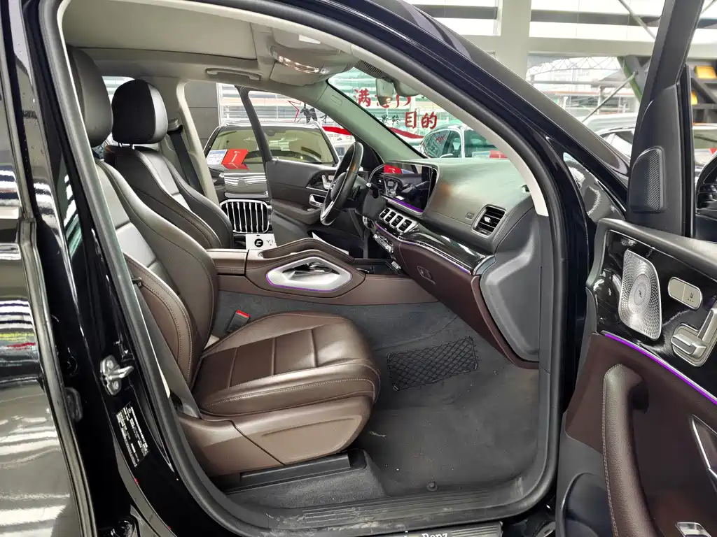 Mercedes-Benz GLE (Import) — миниатюра 9