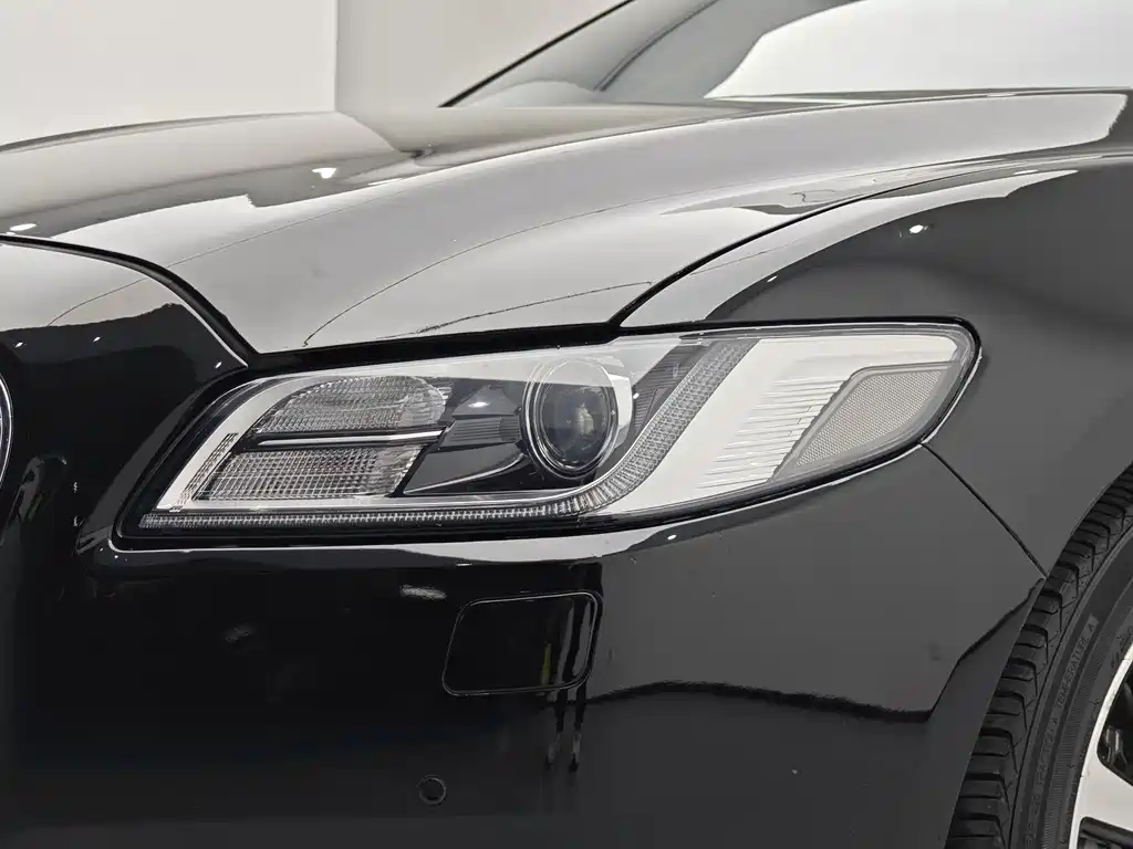 Lincoln Continental 2017 2.0T Premium