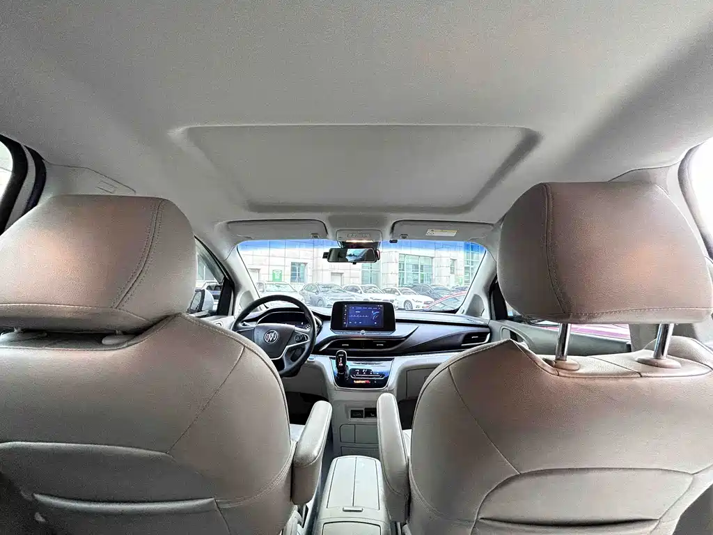 Buick GL8 — миниатюра 11