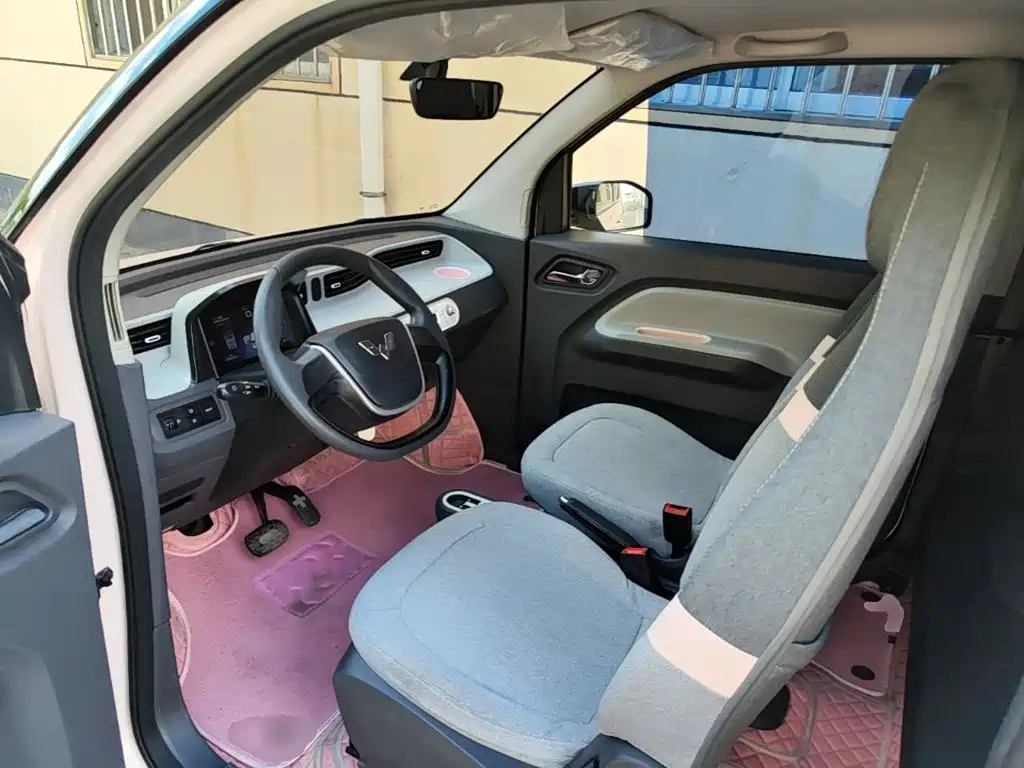 Wuling MINIEV — миниатюра 16