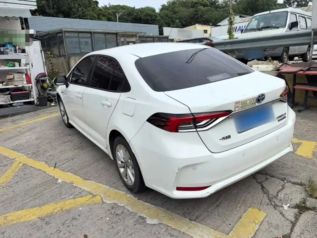 Toyota Corolla — миниатюра 5