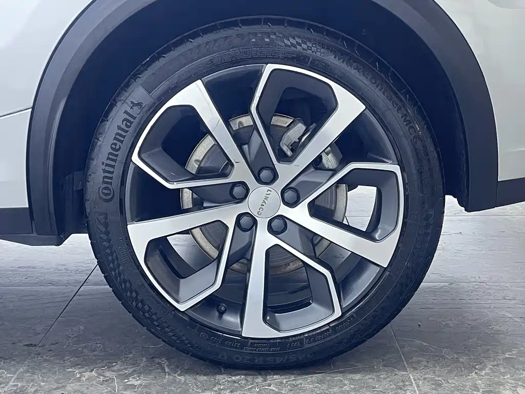 Lynk & Co 05 2022 2.0TD Halo