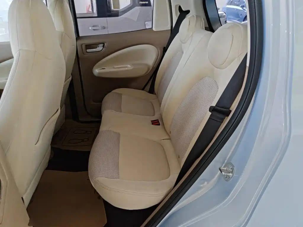 Wuling MINIEV — миниатюра 17