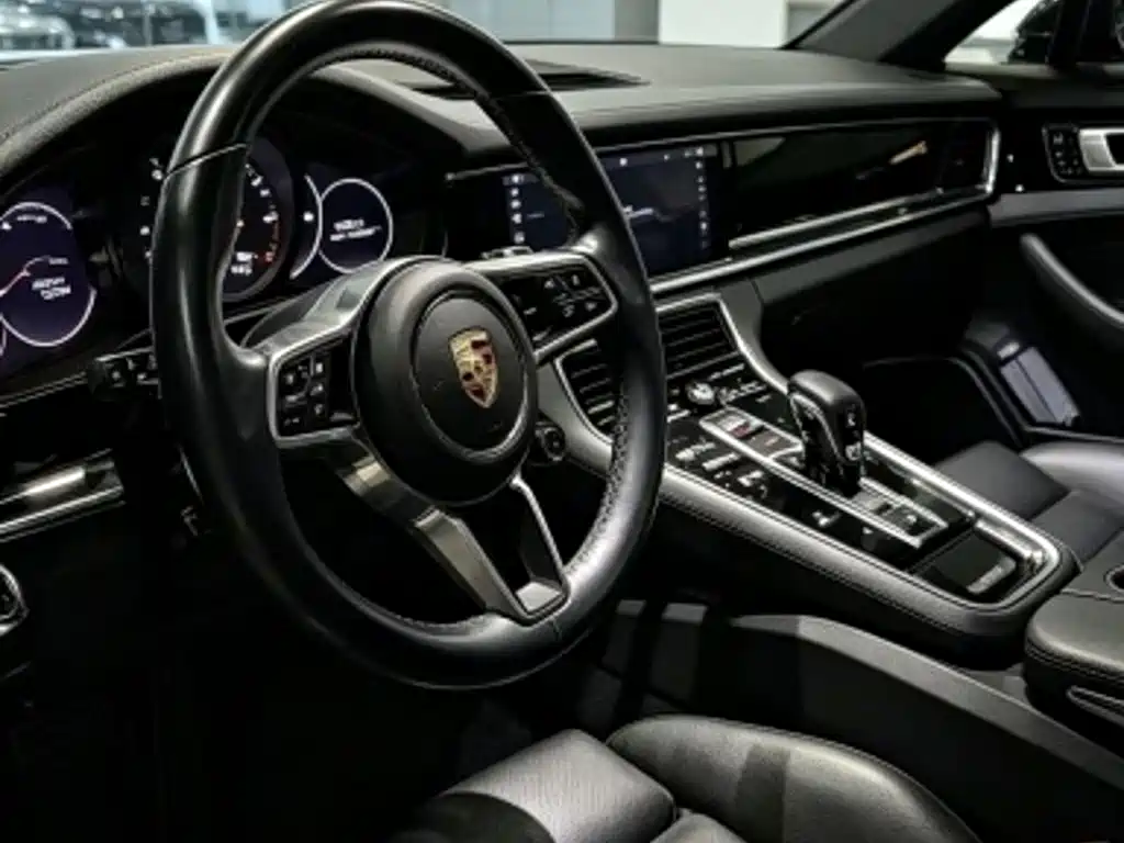 Porsche Panamera — миниатюра 4