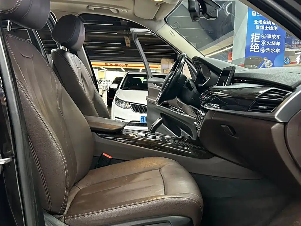 BMW X5 (Import) — миниатюра 9