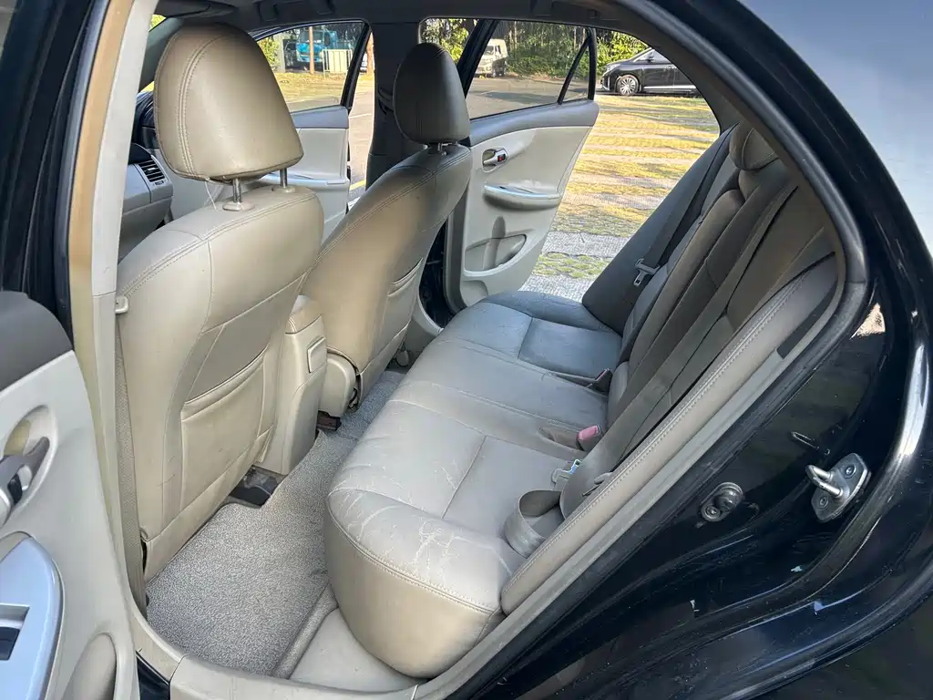Toyota Corolla — миниатюра 10