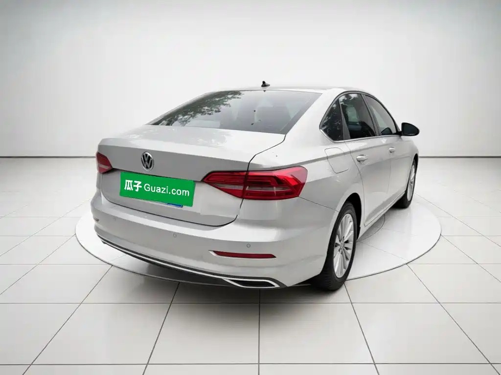 Volkswagen Lavida — миниатюра 4