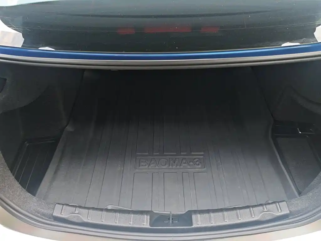 BMW 3 Series — миниатюра 19