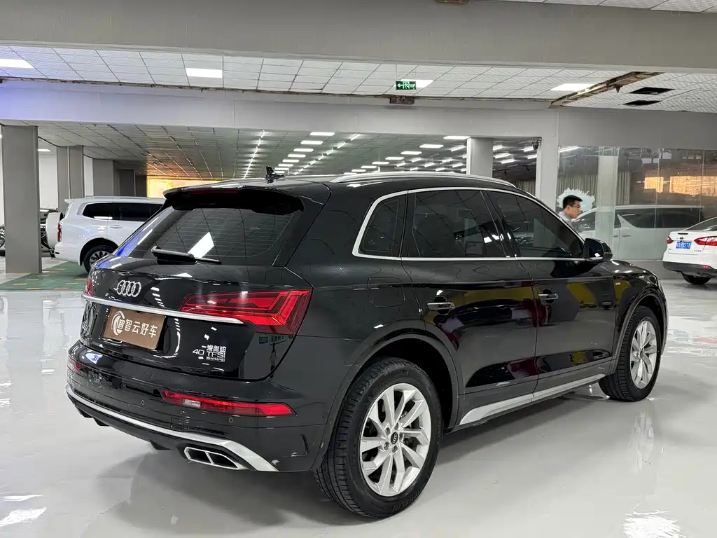Audi Q5L — миниатюра 9