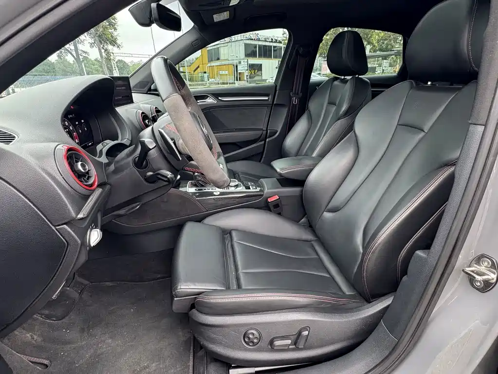 Audi RS 3 — миниатюра 10
