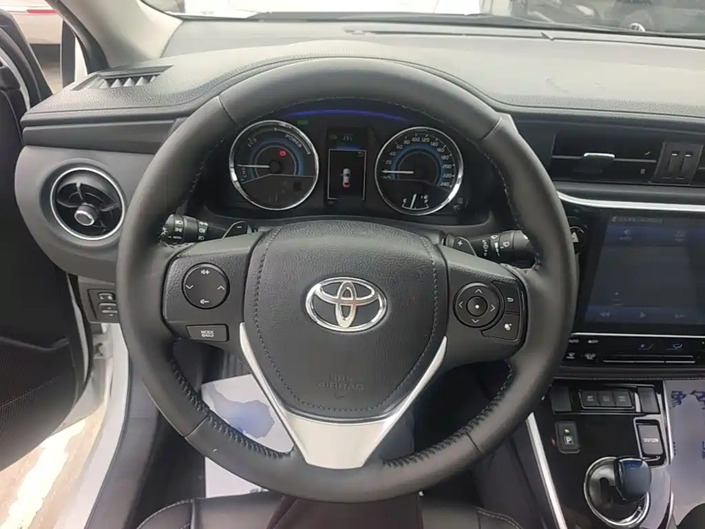 Toyota Corolla — миниатюра 11