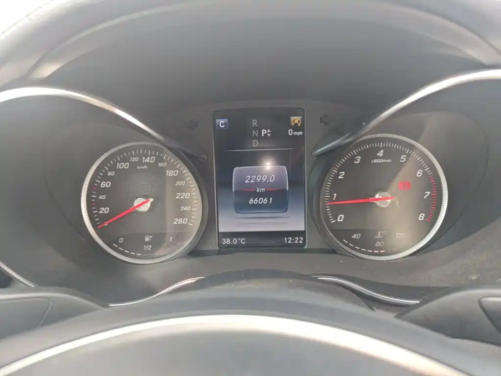 Mercedes-Benz C-Class — миниатюра 12