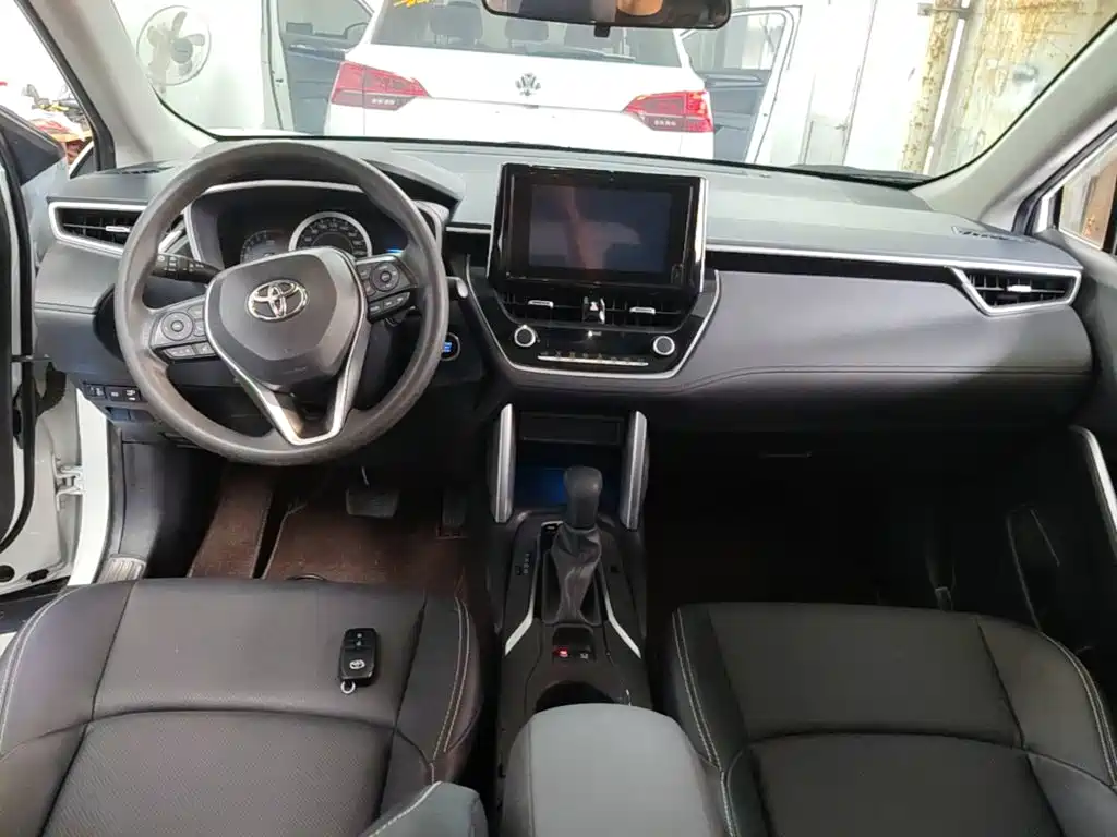 Toyota Frontlander — миниатюра 10