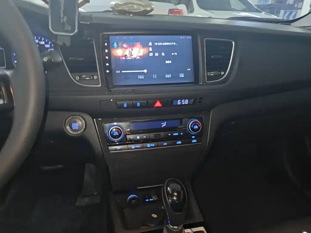 Hyundai Mistra — миниатюра 13