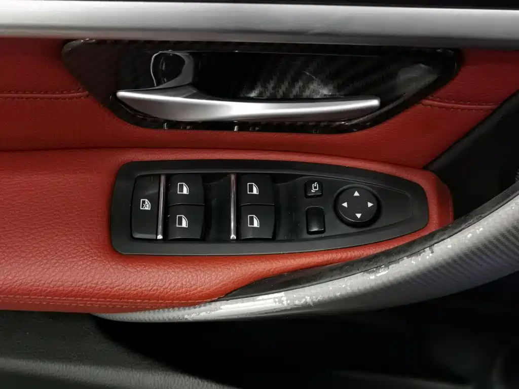 BMW 3 Series — миниатюра 9