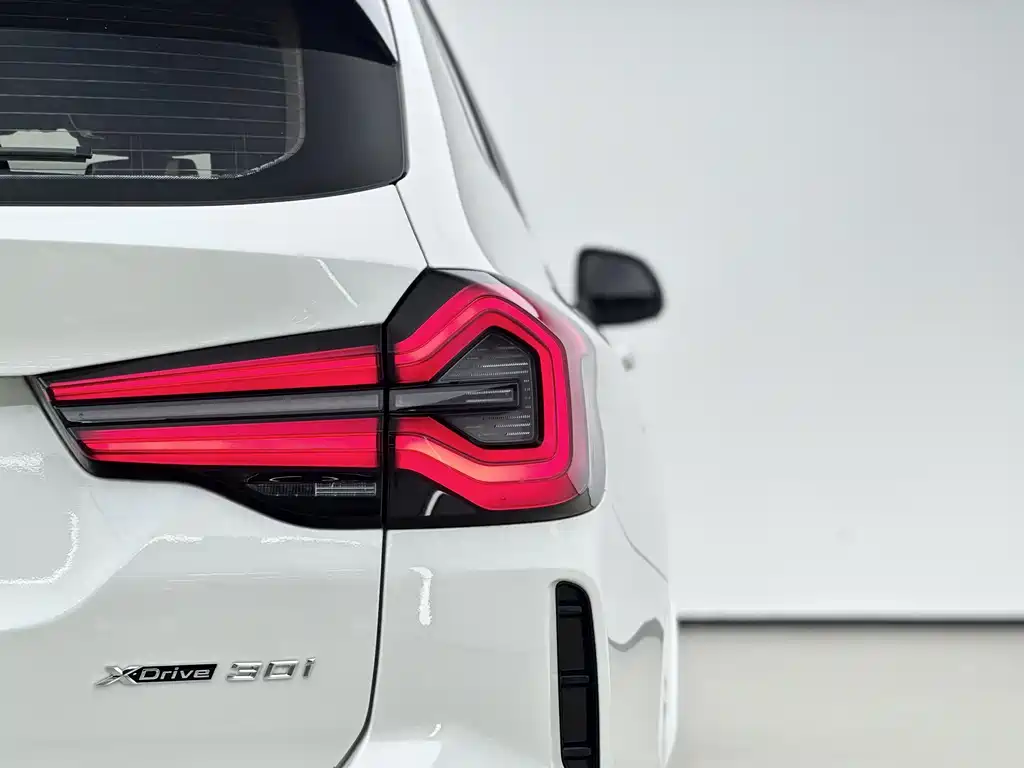 BMW X3 — миниатюра 8