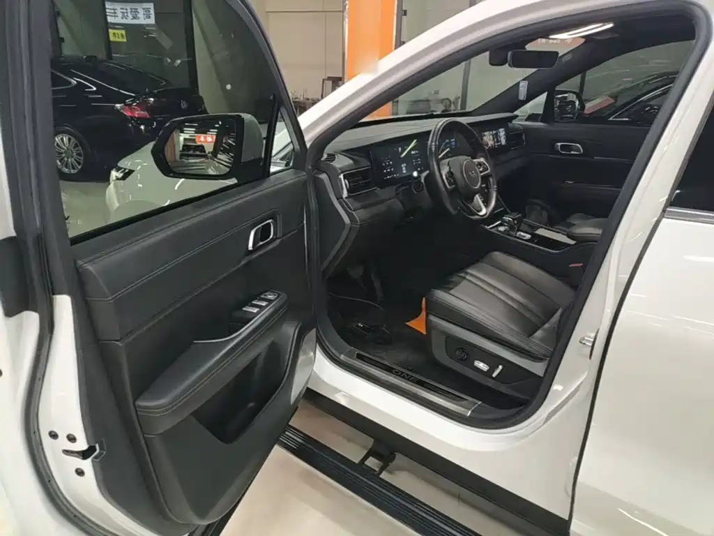 Li Auto Li ONE — миниатюра 16