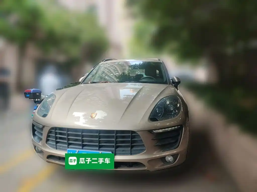 Porsche Macan — миниатюра 3