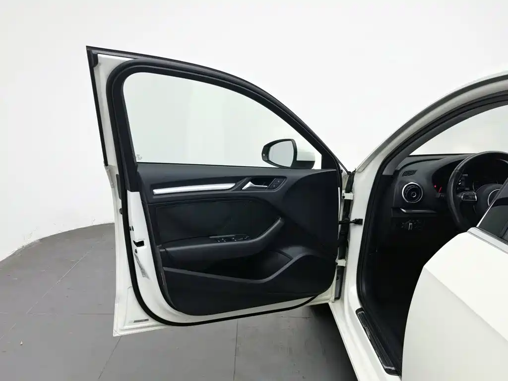 Audi A3 — миниатюра 8