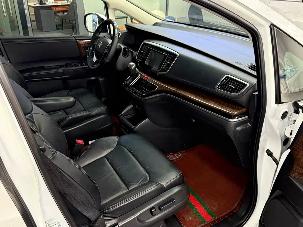 Honda Odyssey — миниатюра 9