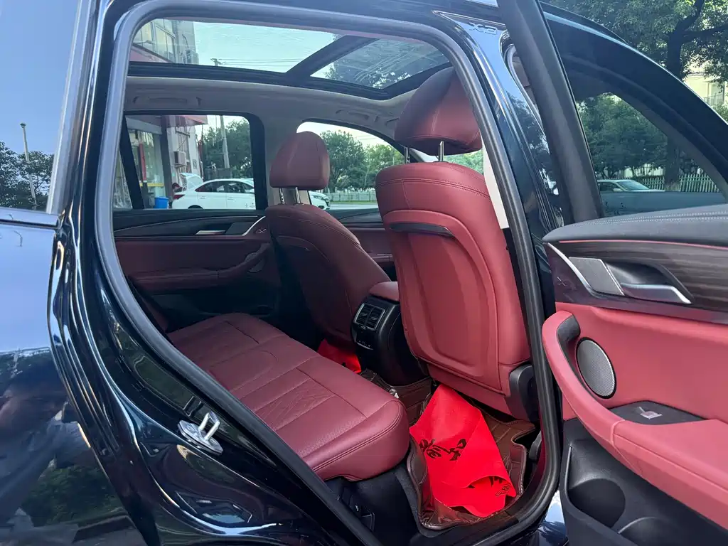 BMW X3 — миниатюра 12