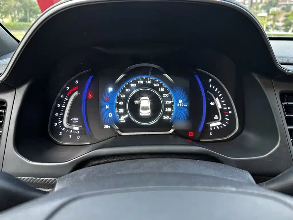 Hyundai Elantra — миниатюра 14