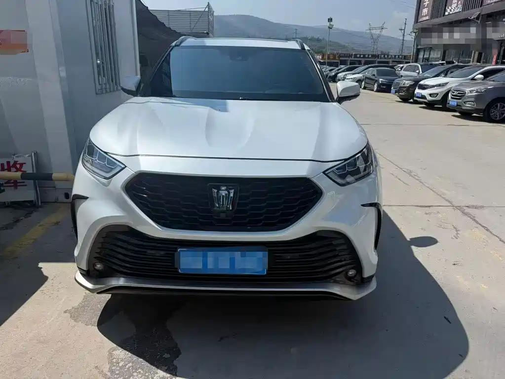 Toyota Crown Kluger — миниатюра 2