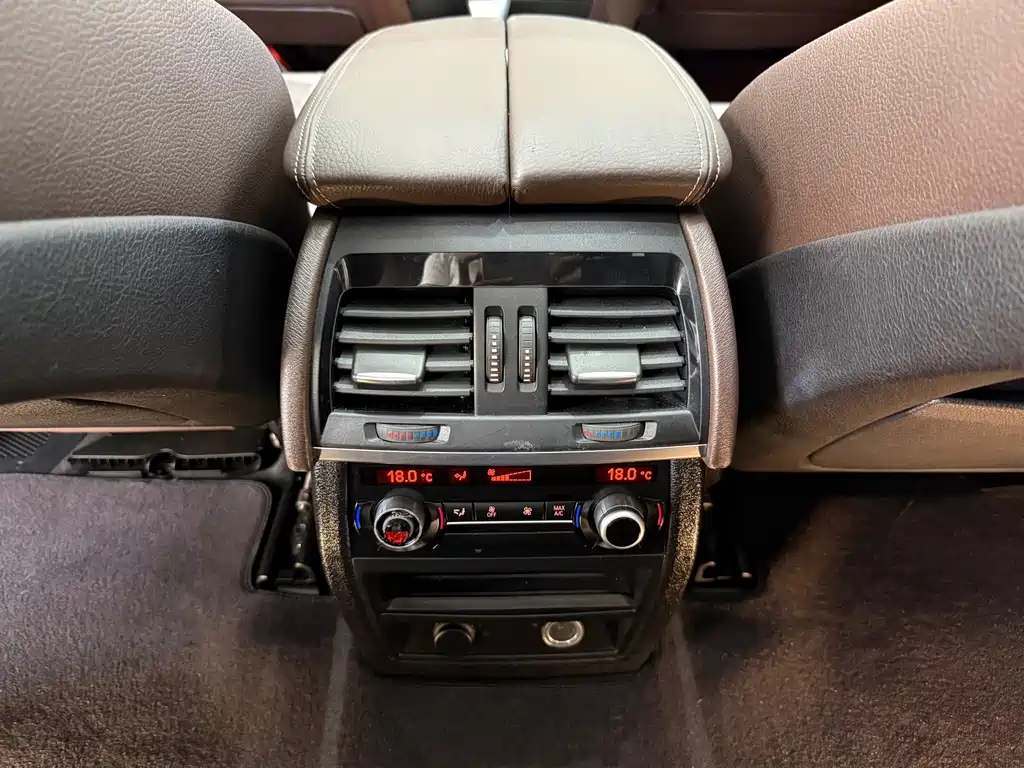BMW X5 (Import) — миниатюра 16