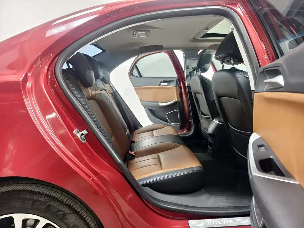 Roewe Wei Wei 550 — миниатюра 15