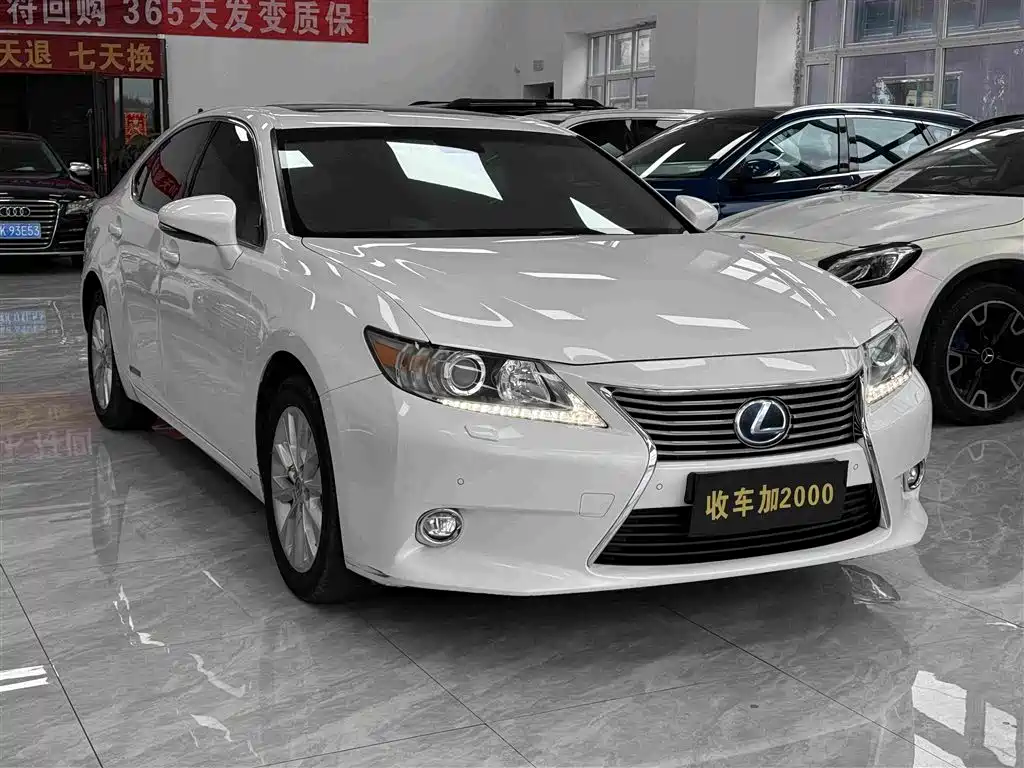 Lexus ES — миниатюра 3