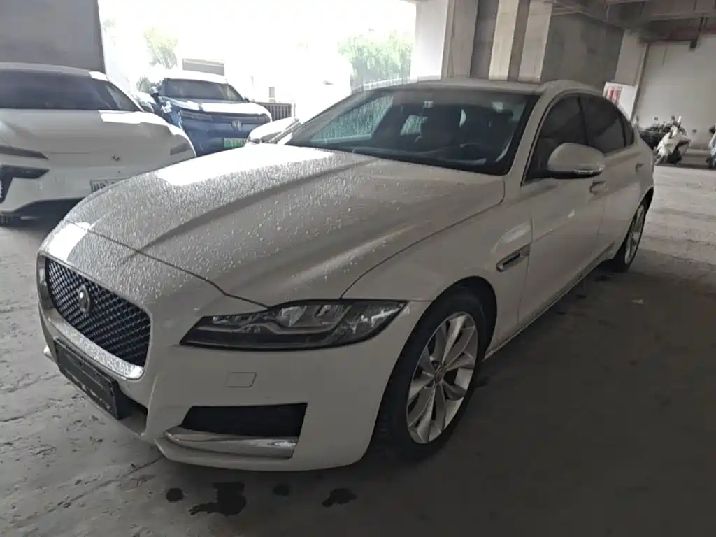 Jaguar XFL — миниатюра 2