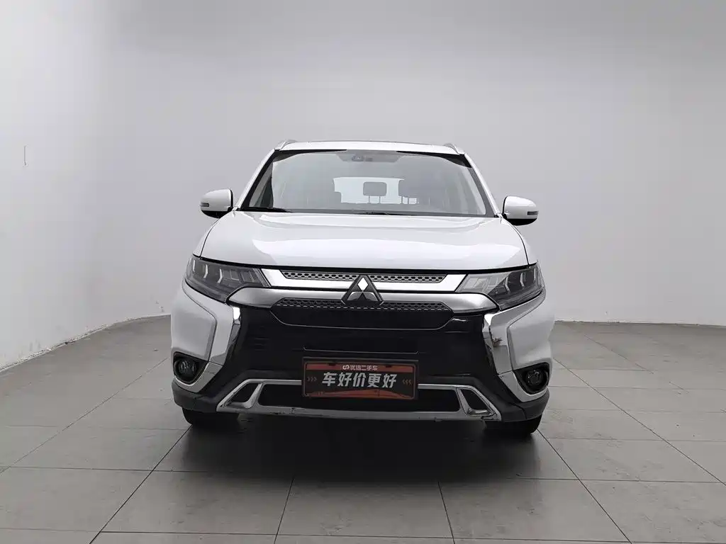 Mitsubishi Outlander — миниатюра 3