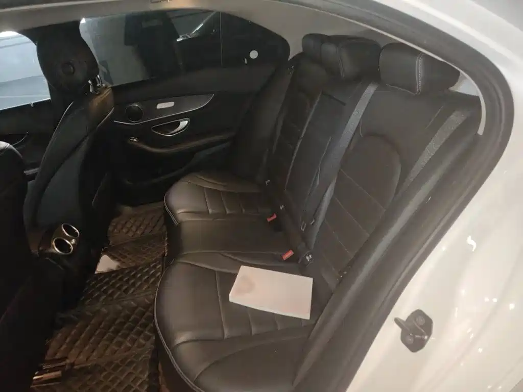 Mercedes-Benz C-Class — миниатюра 15