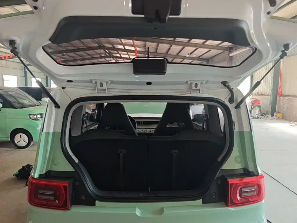 Wuling MINIEV — миниатюра 19