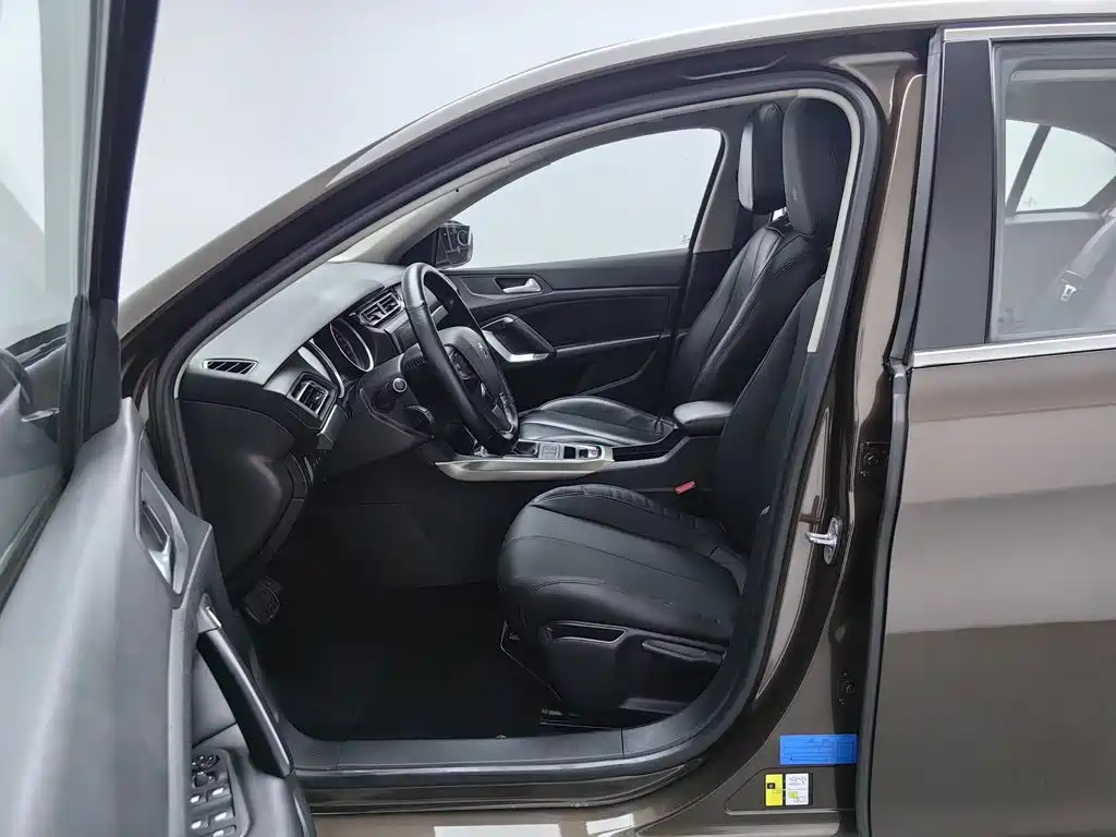Peugeot 408 — миниатюра 10