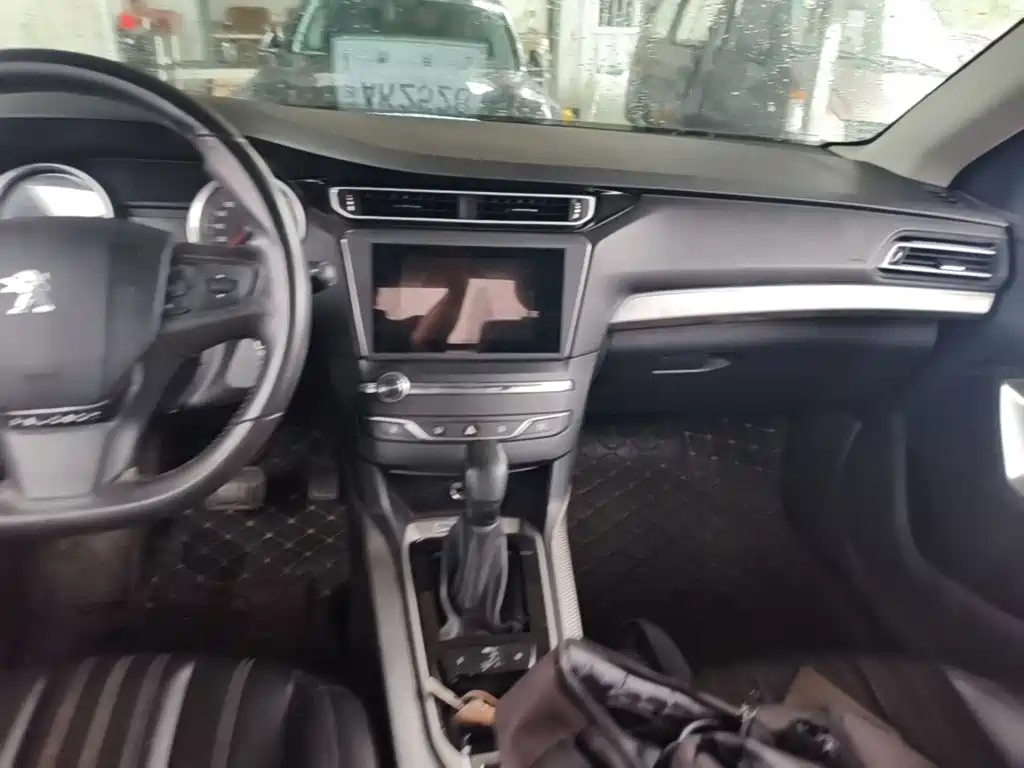 Peugeot 408 — миниатюра 13