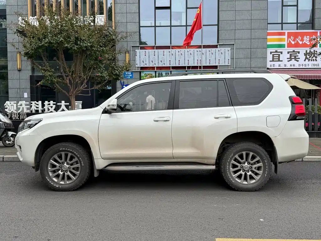 Toyota Prado — миниатюра 3