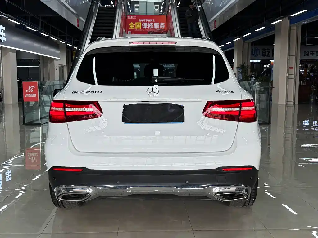 MERCEDES-BENZ GLC