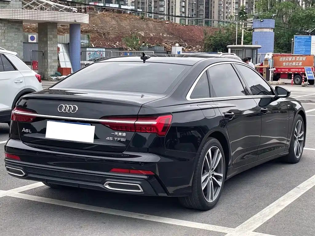 Audi A6L — миниатюра 9