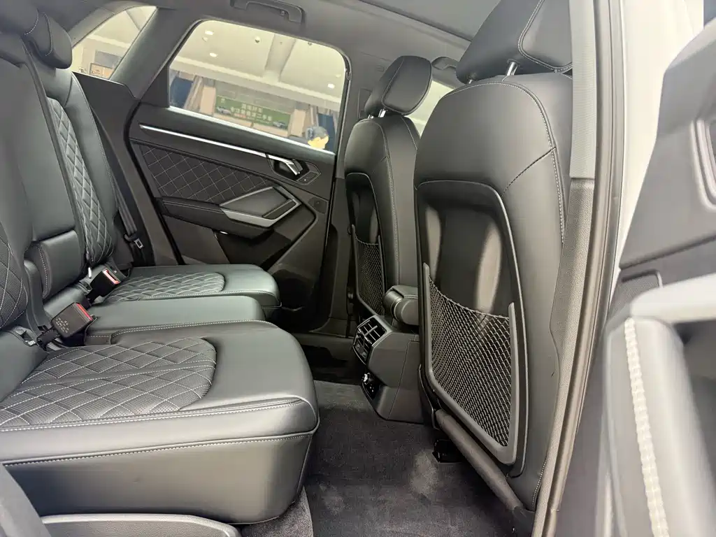 Audi Q3 — миниатюра 15