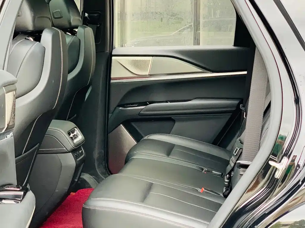 Cadillac XT5 — миниатюра 19