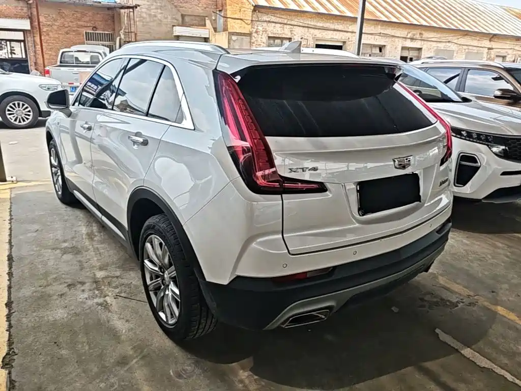 Cadillac XT4 — миниатюра 5