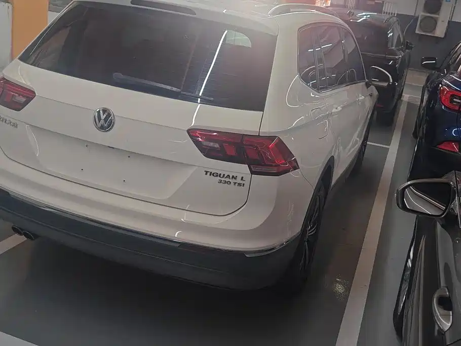 Volkswagen Tiguan L L 2019 280TSI AT Comfort VI