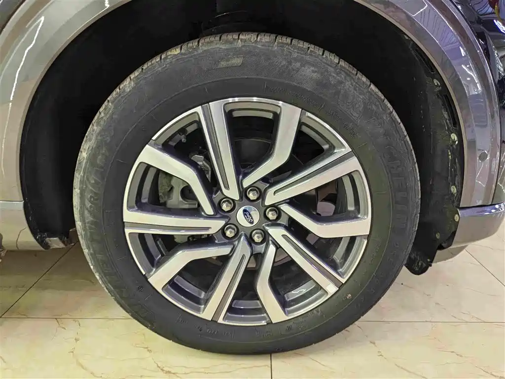 Ford Explorer — миниатюра 15