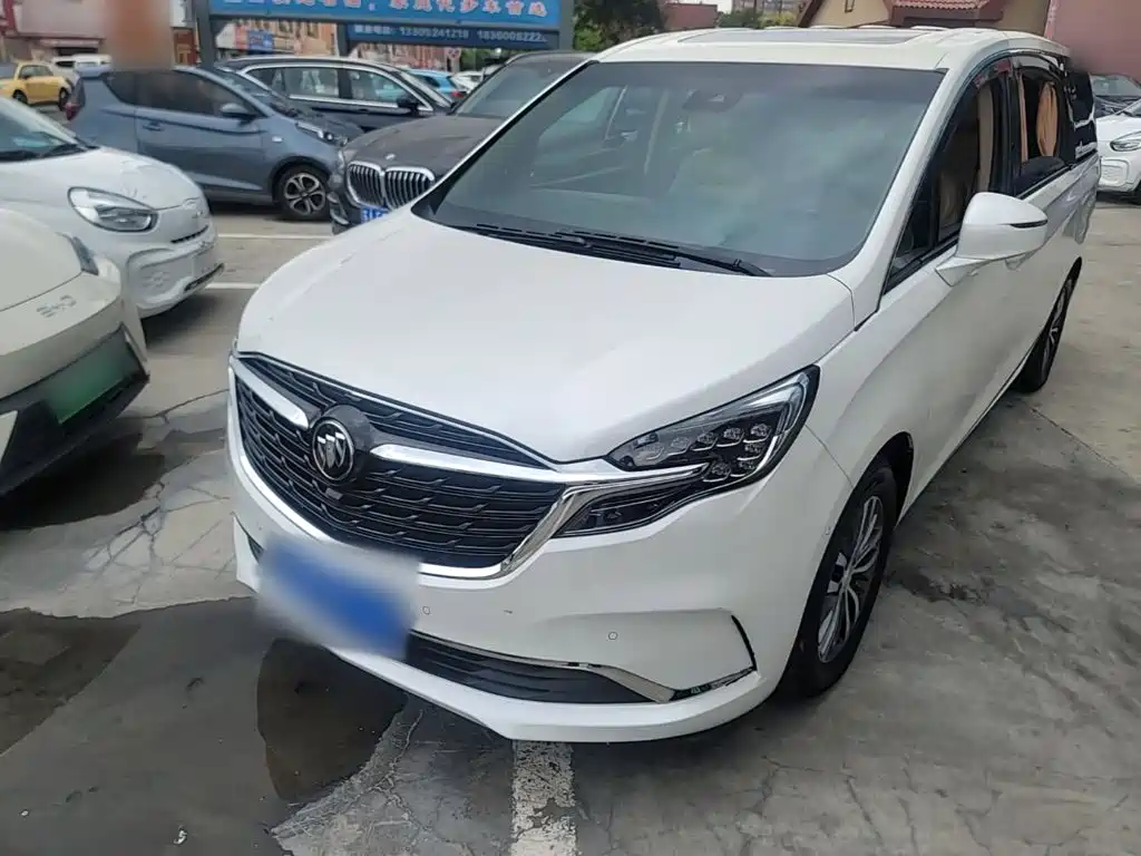 Buick GL8 — миниатюра 2