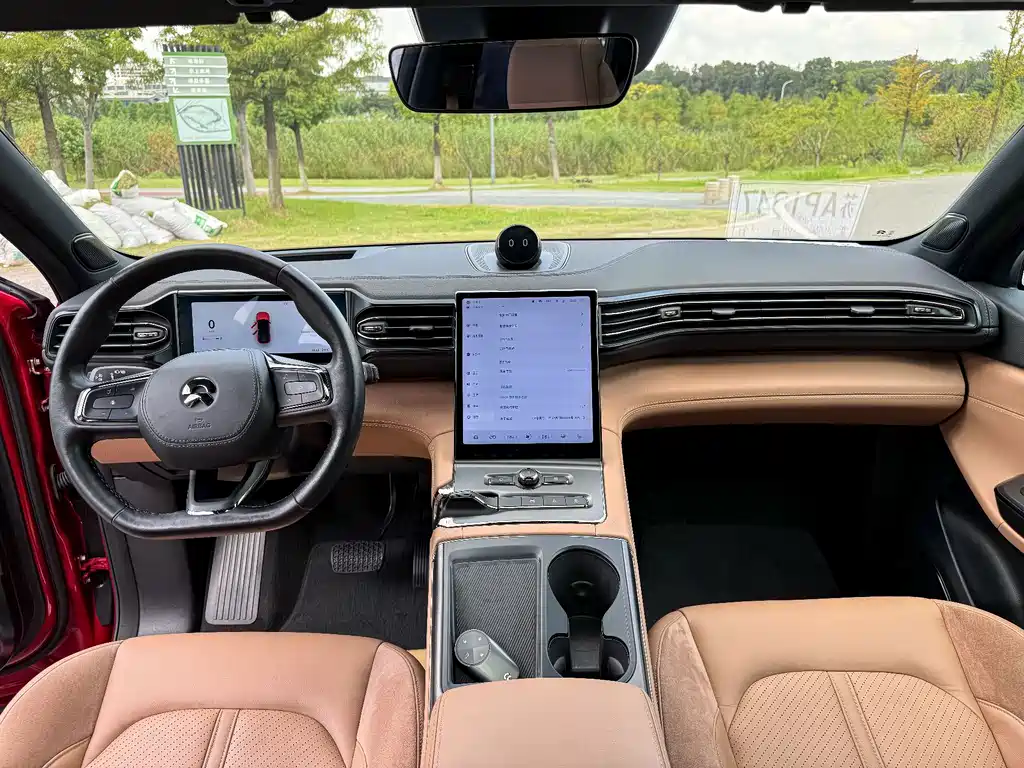 NIO ES6 — миниатюра 11