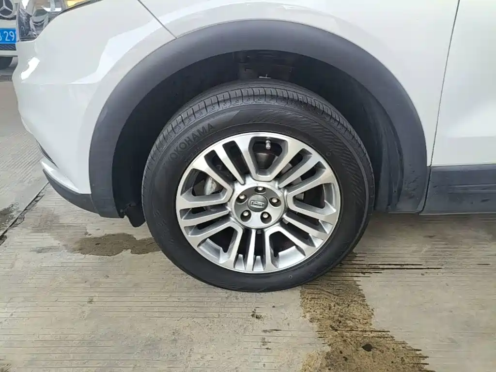 Qoros Qoros 5 — миниатюра 23