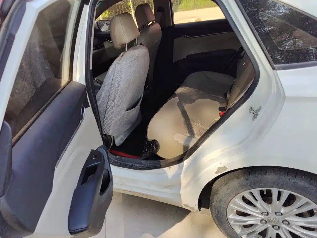 Buick Excelle — миниатюра 13